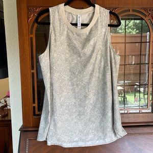 Athleta Zephyr Tank Top Light Python Print 1X